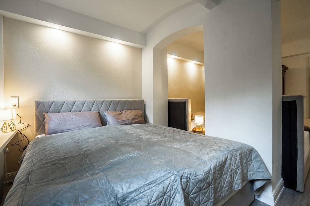 Ganze Wohnung, Soirée Villa - Elegant Stay with Garden and Party Room in Hamburg-Mitte, Hamburg