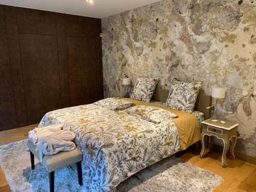 Gîte pour 2 personnes, avec jardin et jacuzzi, adapté aux familles à Blanquefort