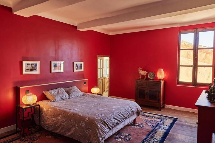 Chambre d’hôte pour 2 personnes, avec Terrasse et Jardin ainsi que Piscine et Vue