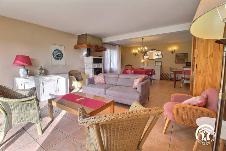 Gîte pour 4 personnes, avec terrasse et jardin, animaux acceptés à Bono - 3