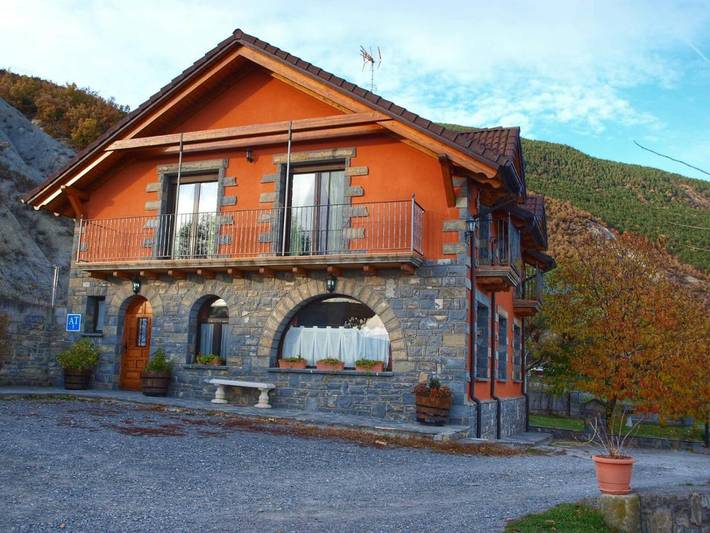 Apartamento de vacaciones para 6 personas, con vistas y jardín - 1