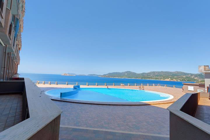 Hel lägenhet, Apartment 'Casa Aldo' with Mountain View, Shared Pool and Balcony in Teulada, Cagliari-provinsen