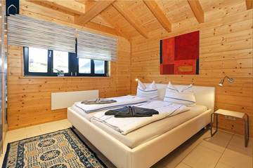 Ferienhaus für 8 Personen, mit Garten und Sauna sowie Balkon, mit Haustier in Zempin