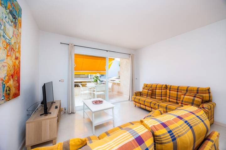 Ganze Wohnung, Strandnahes Apartment Marbi mit Balkon, Terrasse und Wlan; Garage vorhanden in Cala Millor, Son Servera