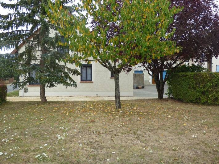 Gîte pour 8 personnes, avec jardin dans le Cher - 3