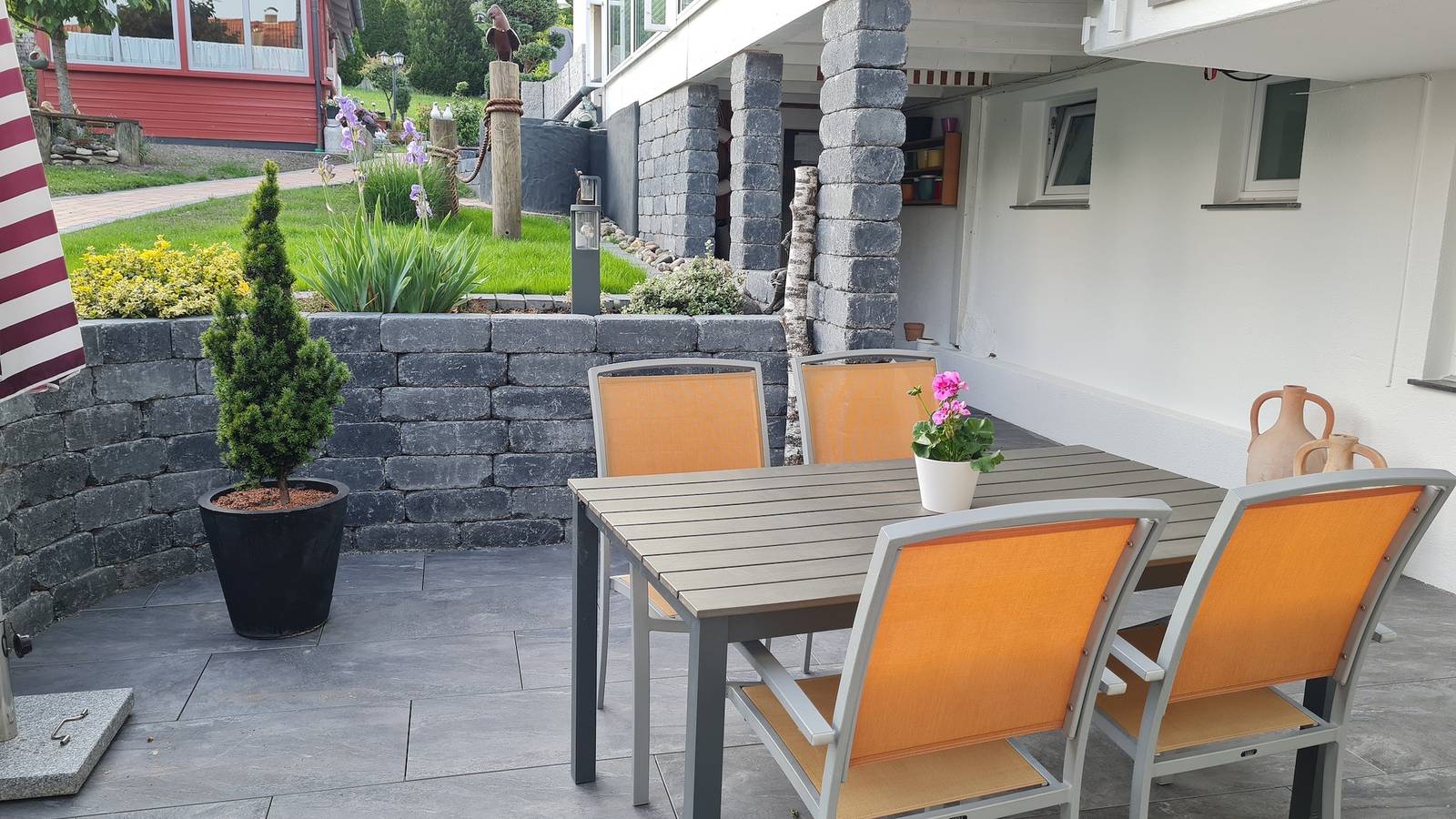 Ganze Ferienwohnung, Fewo Christal - Christal 2, 1-Zimmer-Fewo, 28 qm, Og, Balkon, 200 m zum See in Gaienhofen, Untersee