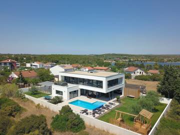 Villa für 10 Personen in Medulin, Südküste Istrien, Bild 1
