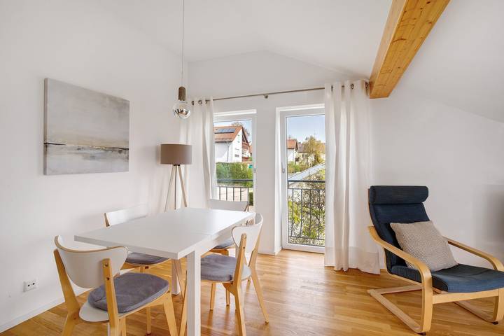 Hel lägenhet, Apartment "Blaustein Loft" with Shared Garden and Wi-Fi in Blaustein, Blaustein Region