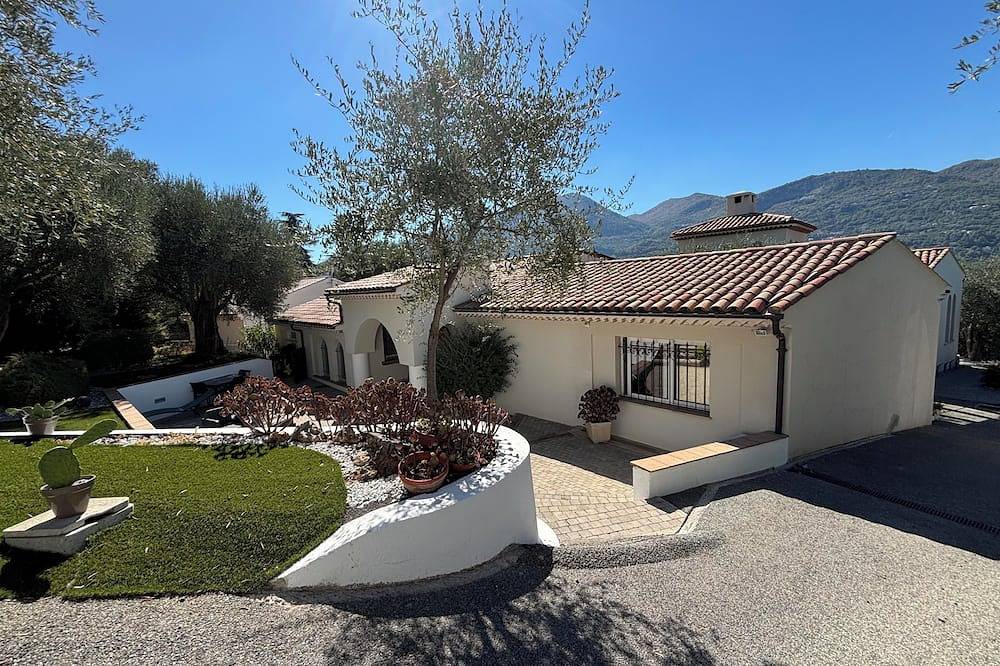 Ganze Wohnung, A getaway between sea and mountains in Saint-Martin-du-Var, Mittelmeerküste (Frankreich)