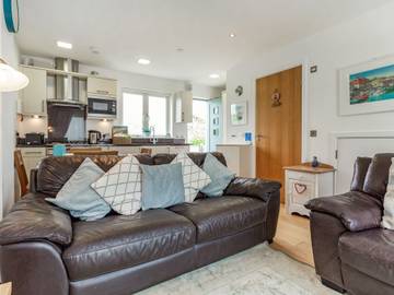 Holiday Rental for 4 People in Constantine Bay, Cornwall, Photo 4
