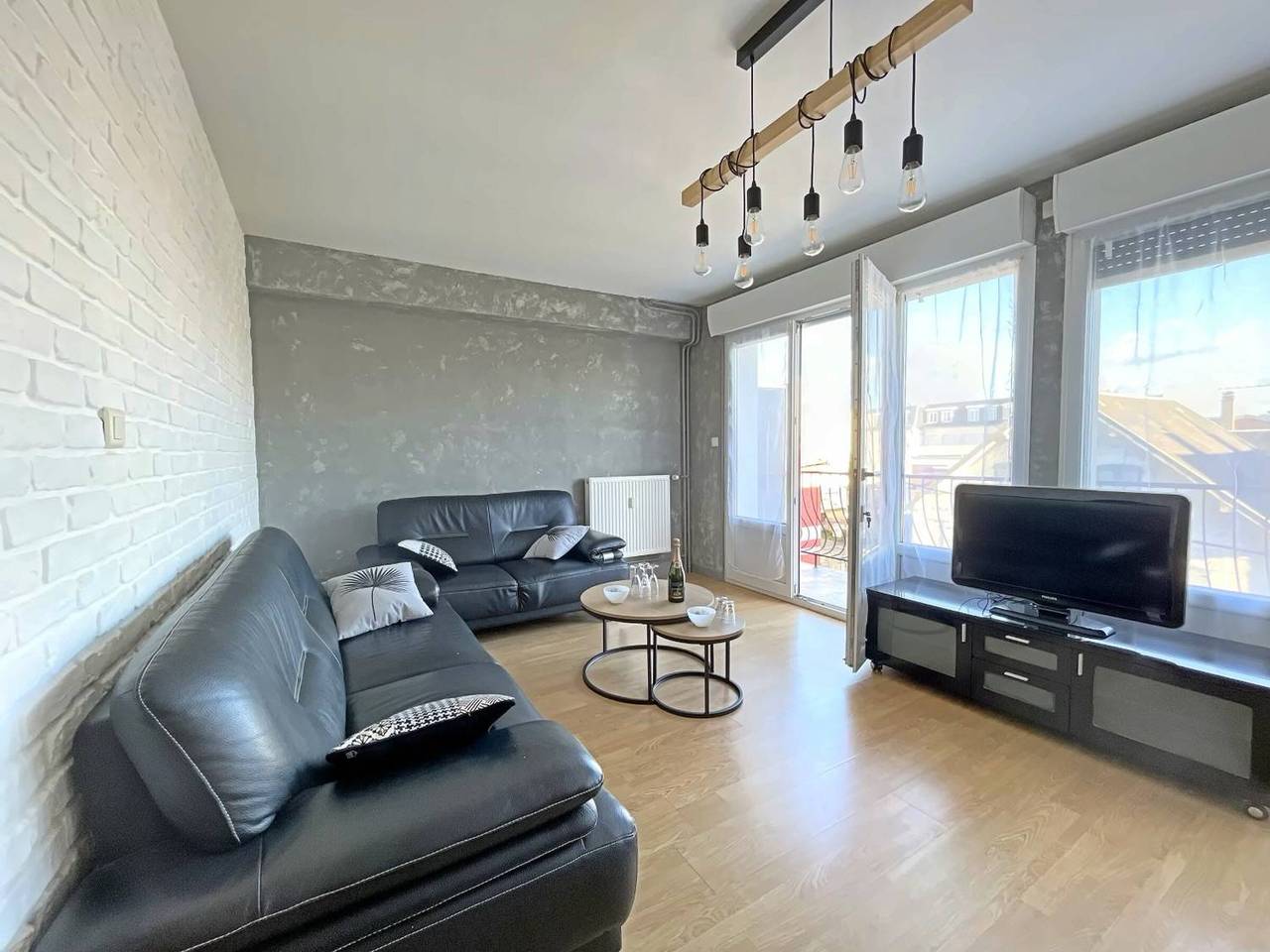 Appartement entier, Appartement spacieux au cœur de Berck-Plage avec balcon et parking in Berck Plage, Berck