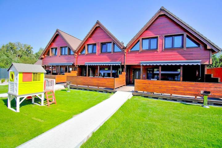Bungalow für 6 Personen, mit Terrasse und Garten sowie Ausblick in Mielno