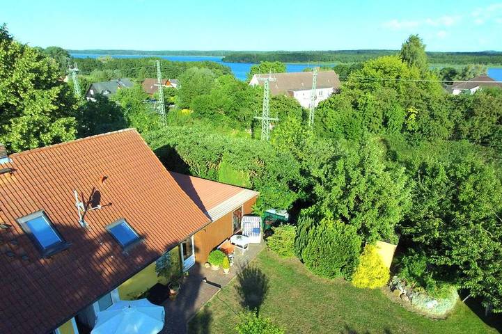 Ferienwohnung für 2 Personen, mit Terrasse und Garten in Bad Kleinen