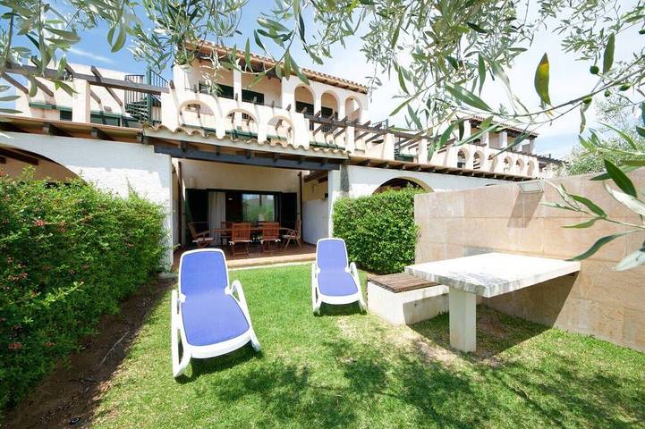 Chalet für 7 Personen, mit Pool und Whirlpool sowie Garten und Balkon an der Costa Dorada