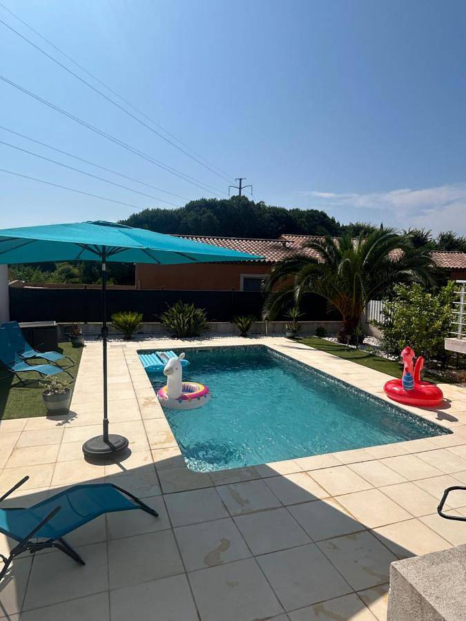 Appartement de vacances pour 4 personnes, avec Terrasse ainsi que Jardin et Vue