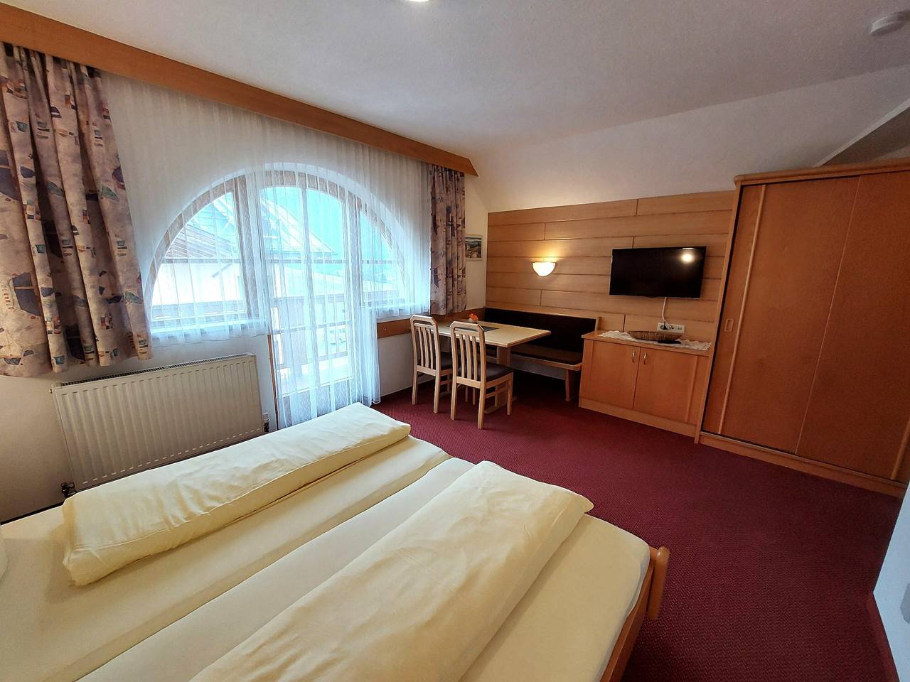 Ganze Ferienwohnung, Wohnung 2 Pers./Wohn-Schlafraum/Du/Wc in Mathon, Verwall
