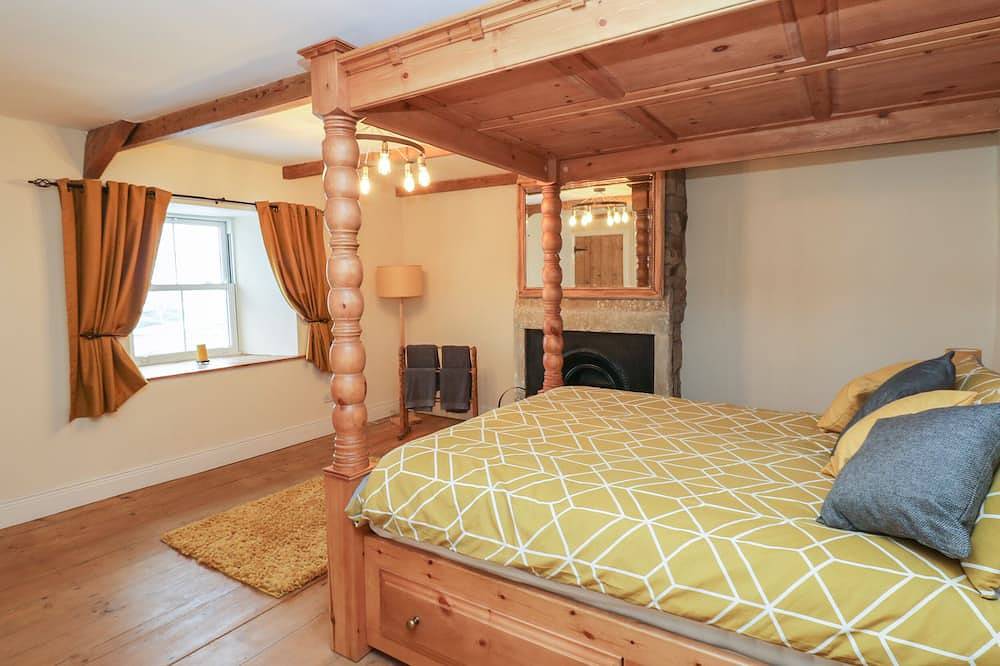 Swinhope View, pet friendly, character holiday cottage in Hexham in Allendale, North Pennines AONB