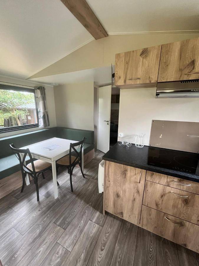 Location de vacances pour 4 personnes, avec Terrasse ainsi que Vue et Vue sur le lac à Iffendic