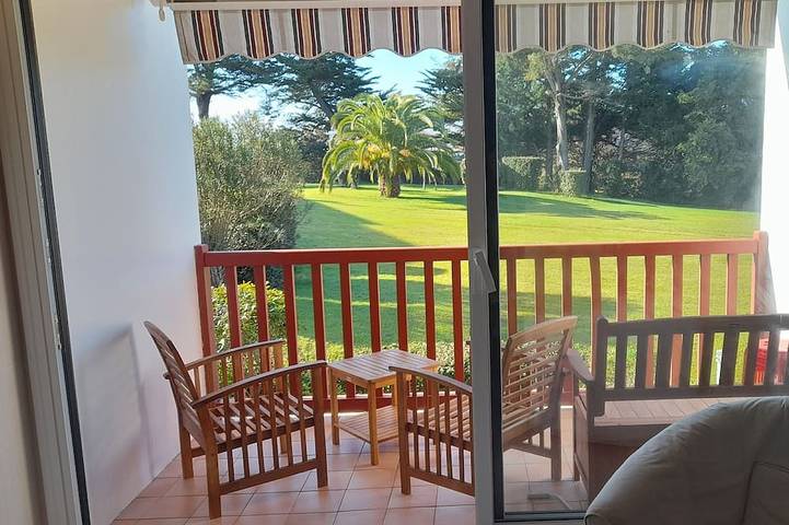 Holiday apartment for 4 people, with terrace and garden as well as pool - 1