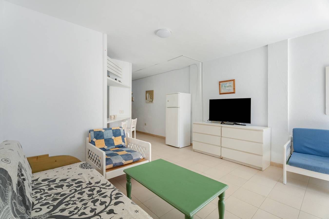 Entire apartment, Vacation 'Alondras E107' with Sea View, Shared Pool and Wi-Fi in Costa del Silencio, Arona