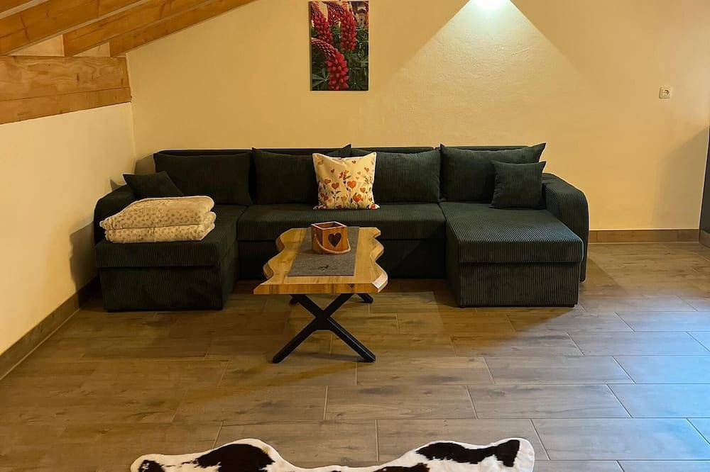 Ganze Wohnung, Schöne Ferienwohnung (76qm) mit Kaminofen in Kollnburg, Ostbayern