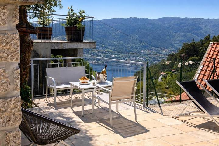 Casa rural para 4 personas, con Balcón y Terraza además de Jardín y Piscina en Mosteiro - 4