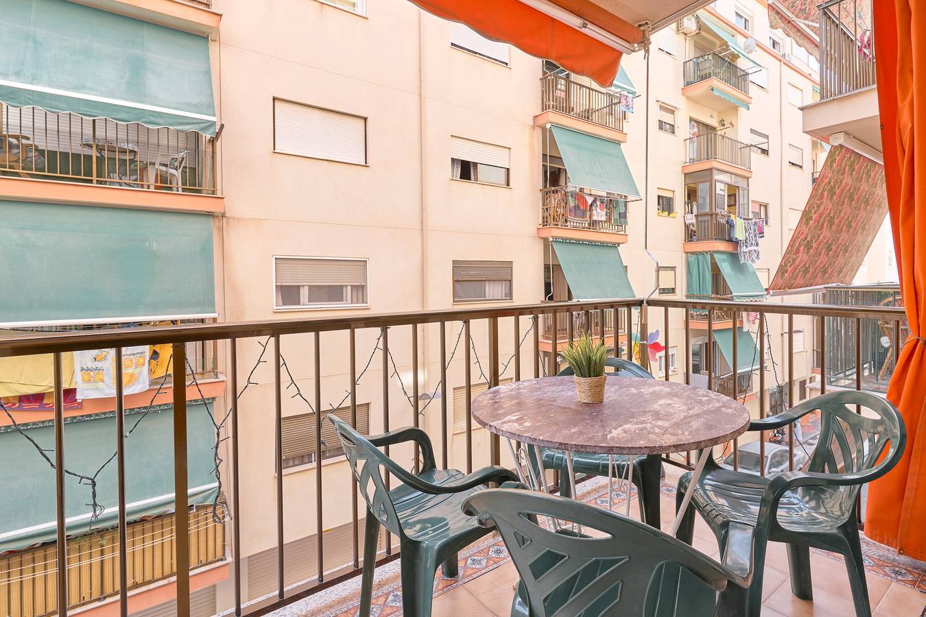 Apartamento entero, Apartamento 'Aurora Mar Del Sol' con vistas al mar, piscina compartida y Wi-Fi in Playa San Cristobal, Almuñecar
