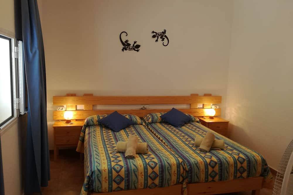 Entire apartment, Apartment/ flat - El Pilar de la Mola in El Pilar de la Mola, Formentera