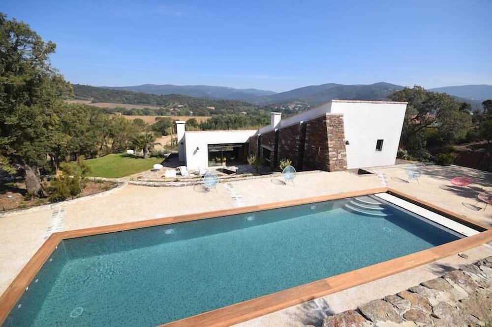 Casa vacanza a Var a partire da 651€ a notte