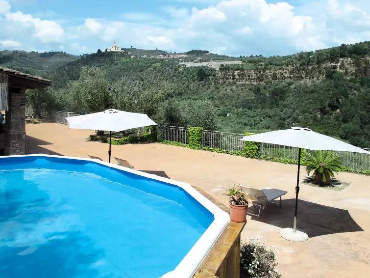 Haus 5 Personen in Cipressa, Riviera di Ponente