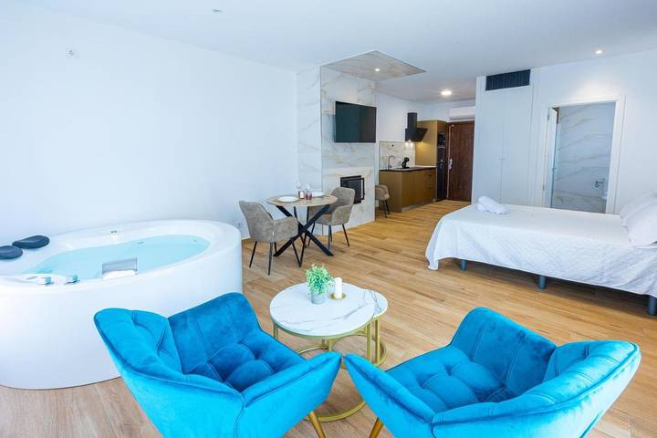 Casa rural para 4 personas, con vistas además de jardín y piscina, Se admiten mascotas en Provincia de Cuenca - 3