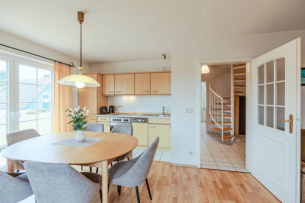 Apartamento vacacional entero, D 067.6103 - Haus Kormoran, Fewo Nr. 3 in Zingst, Peninsula Fischland - Darss - Zingst