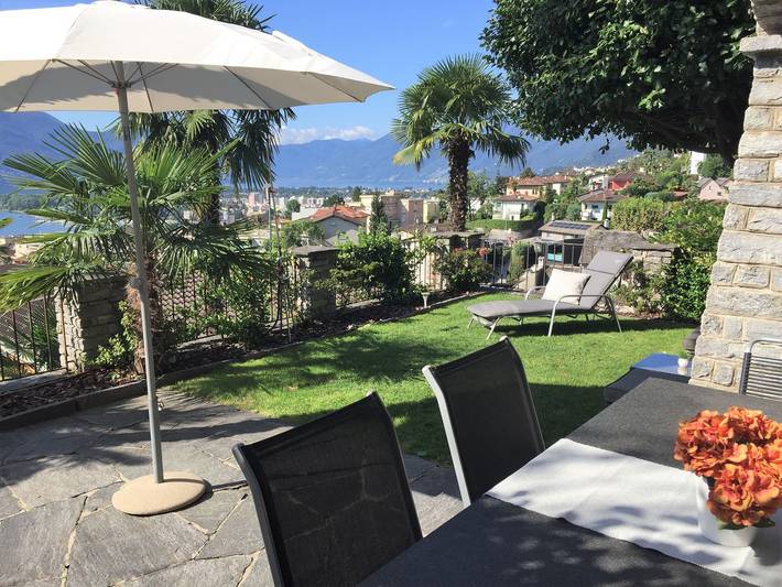 Ferienwohnung für 6 Personen, mit Terrasse und Garten sowie Seeblick in Minusio