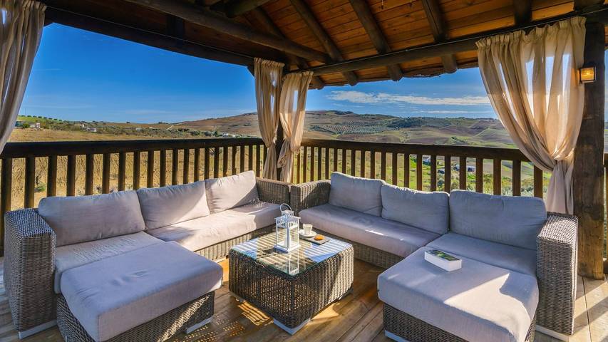 Chalet para 8 personas, con Balcón/Terraza y Jacuzzi en Antequera - 4