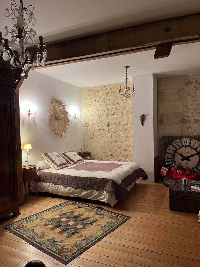 Maison de campagne pour 3 personnes, avec jardin ainsi que piscine et vue, animaux acceptés à Saint-Caprais-de-Bordeaux - 2