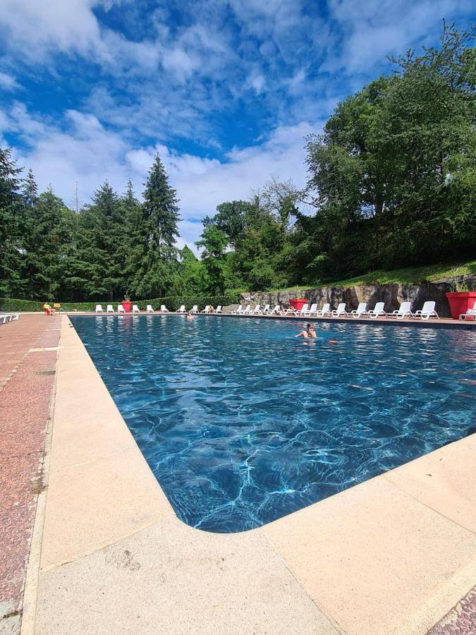 Camping pour 6 personnes, avec terrasse ainsi que piscine et jardin dans Essonne - 2