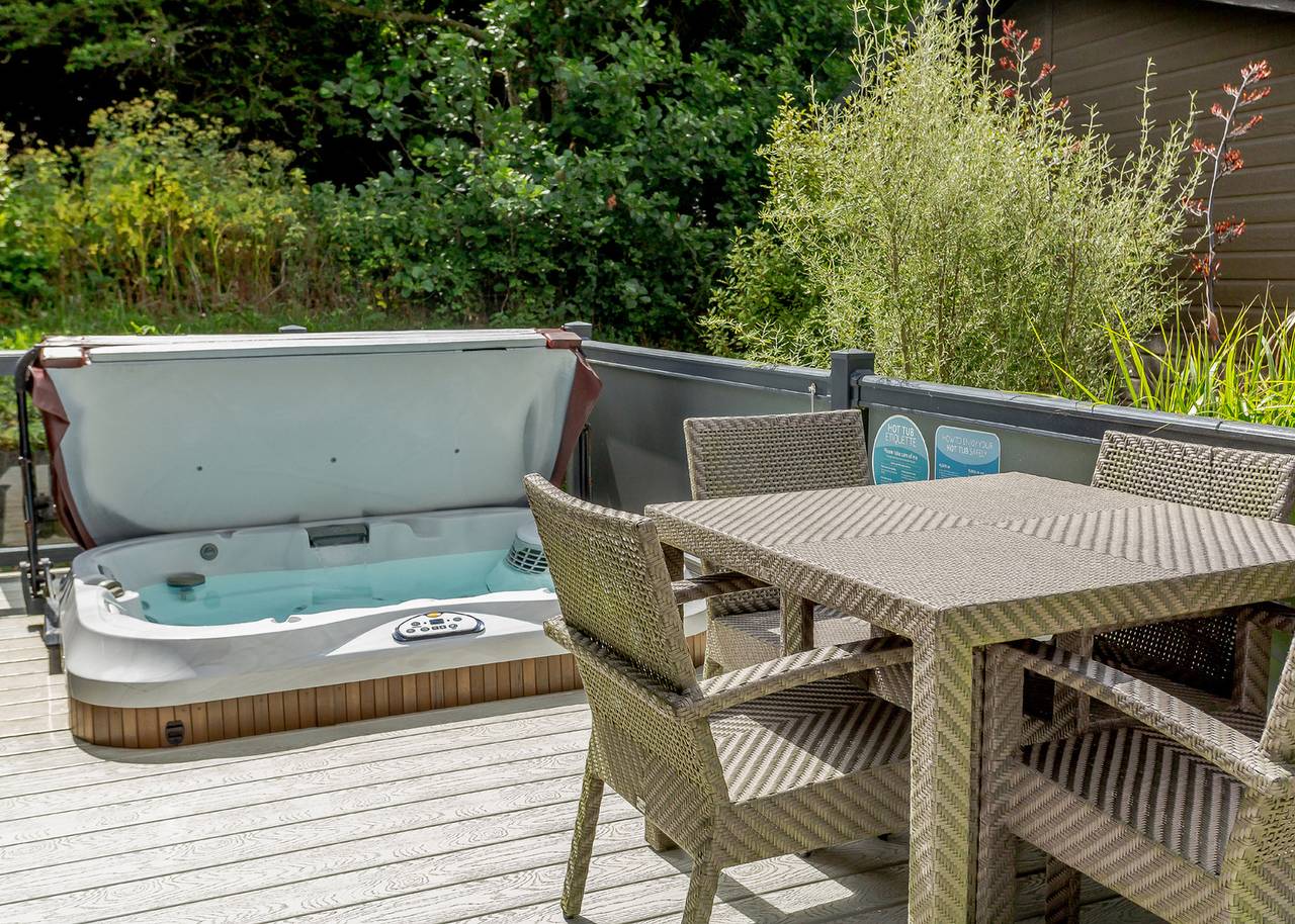 Porthleven Premier in Mullion, Cornwall