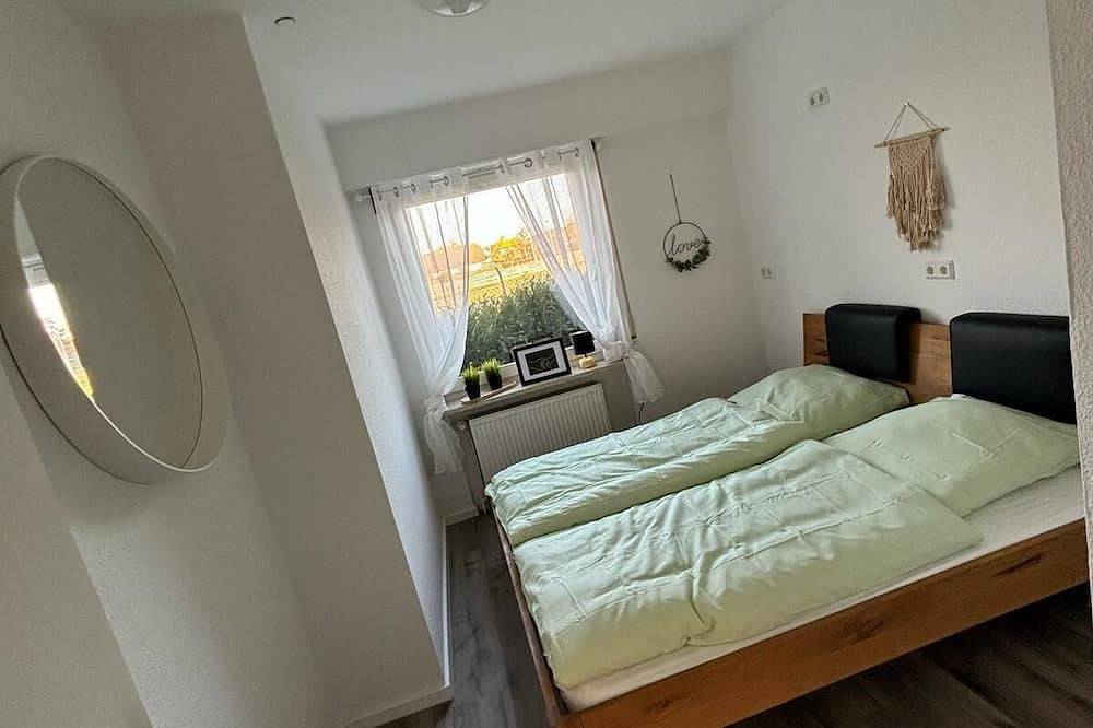 Gemütliches Ferienhaus direkt an der Nordsee in Norddeich in Strand Norddeich, Norddeich