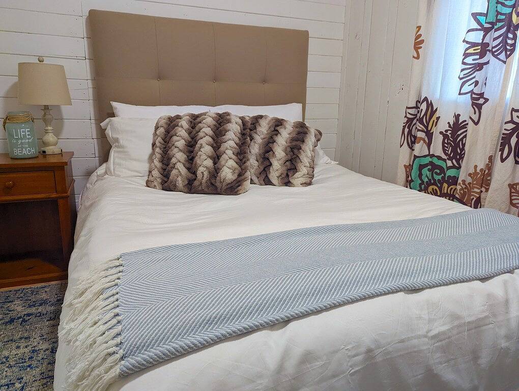 Cozy Cabin Lake View Private Beach in Kootenay-Nationalpark