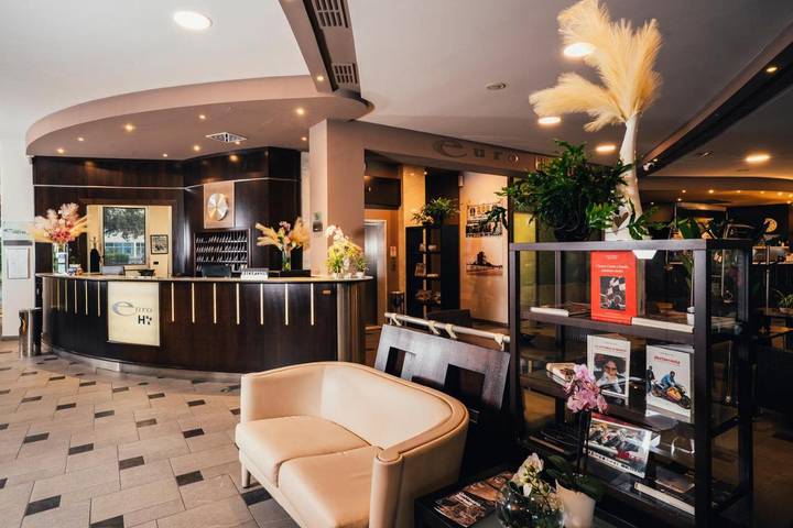 Hôtel pour 3 personnes, avec jardin, animaux acceptés à Imola - 2