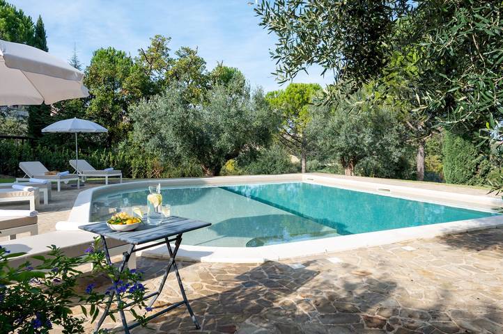 Location de vacances pour 9 personnes, avec jardin à Cingoli - 2