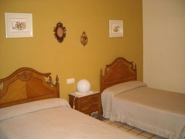 Casa rural para 17 personas, con vistas y jardín en Hoya de Huesca - 4