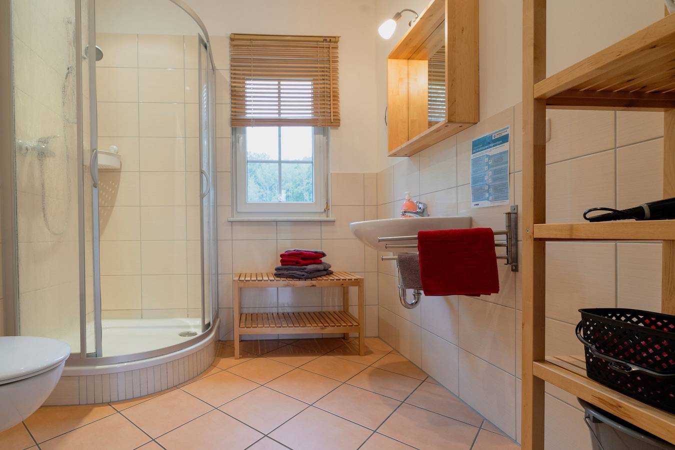 Ganze Ferienwohnung, Bad Sonnenland - Ferienpark mit Campingplatz - Ferienwohnung "Schwedenhaus" - für 2 Personen (1 Aufbettung möglich) in Moritzburg, Meißen Region