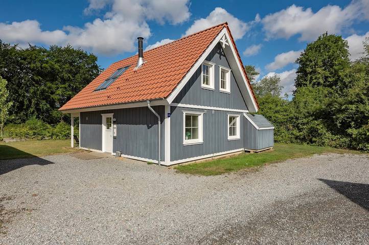 Ferienhaus für 8 Personen, mit Terrasse und Sauna sowie Whirlpool - 1