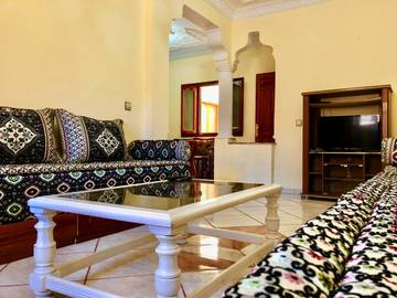 Gîte pour 6 personnes, avec piscine et terrasse dans Asilah