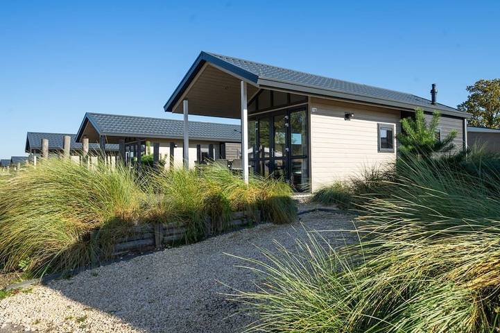 Ferienhaus für 4 Personen, mit Terrasse und Garten in Hellevoetsluis
