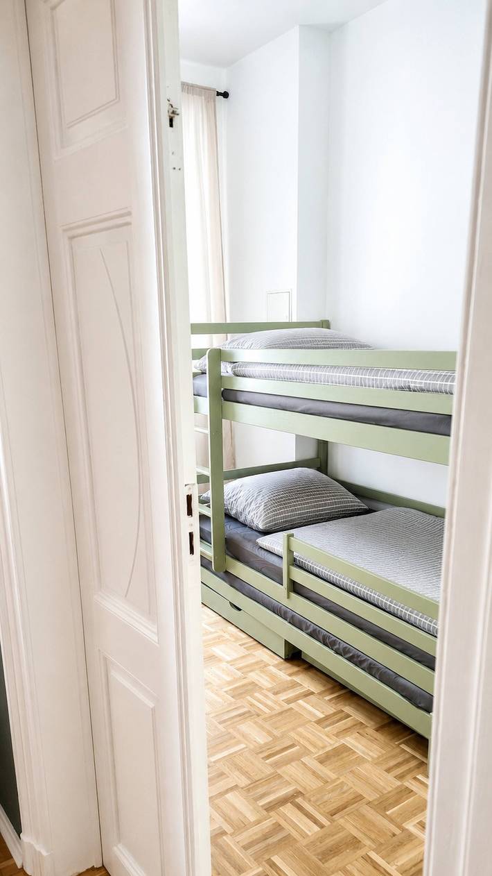 Ganze Wohnung, Großzügige 120m² Wohnung im Stadtzentrum von Gera in Gera, Ostthüringen