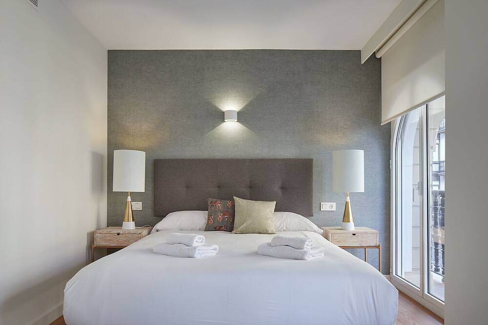 Entire apartment, Olabar Ii | The Rentals Collection in Playa de la Concha, San Sebastian