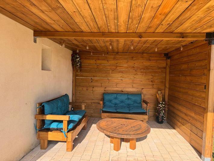 Location de vacances pour 4 personnes, avec vue ainsi que piscine et jardin, animaux acceptés à Caromb - 2