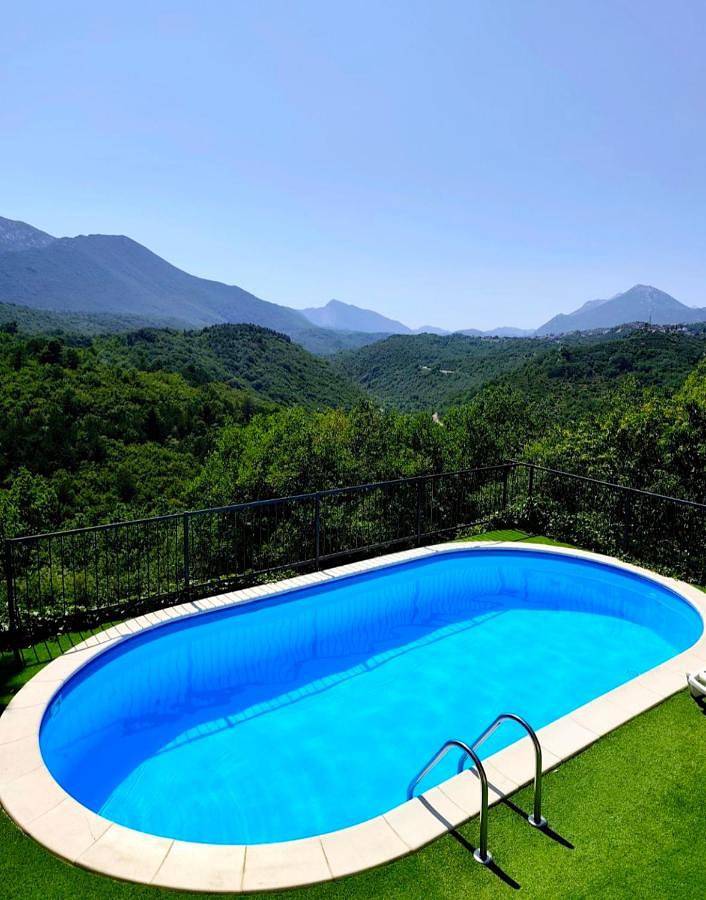 Dalmatian Green Peak in Slime, Dalmatinisches Zagora